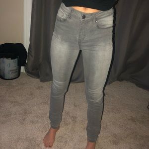 Grey skinny jeans from Generra